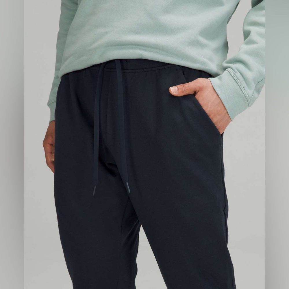 Lululemon City Sweat Jogger Shorter Length Classic
Navy Size Small